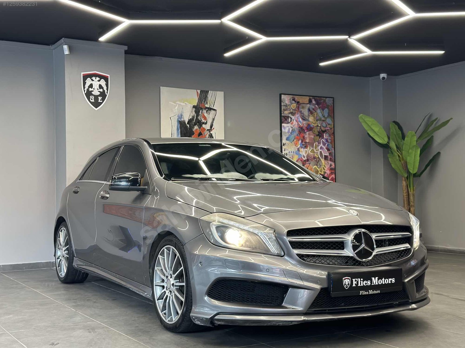 2013 MODEL MERCEDES A180 AMG SPORT - 2